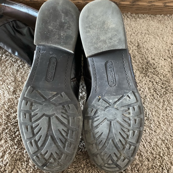 Tall brown boots - Picture 3 of 4